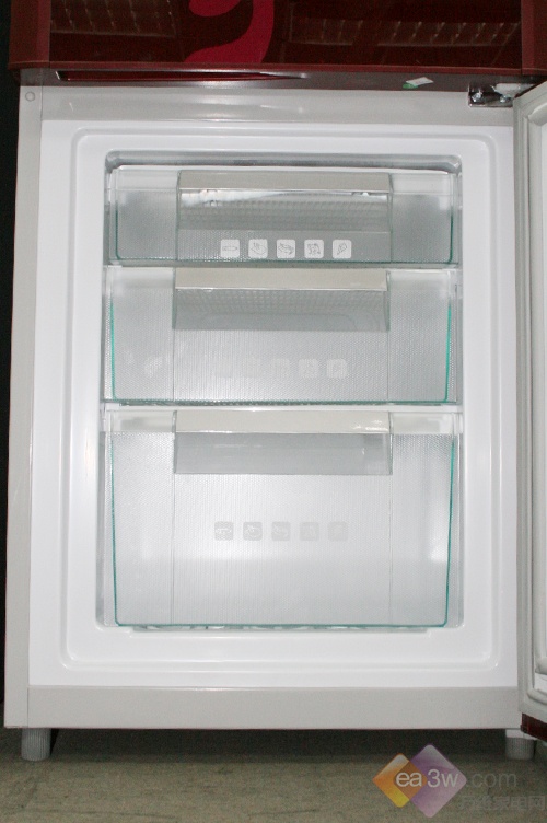 流行外观 康佳三门冰箱BCD-232MT评测