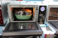 待机功率仅1W!美的微波炉力挫高端