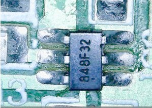 848F32_cr.jpg