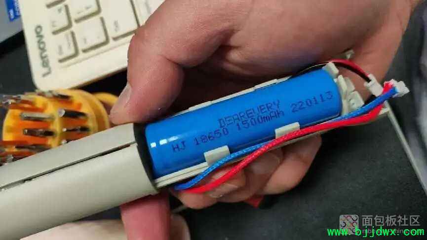 81b22e86e6ac94ee49149fc3c1a0ba88.jpg