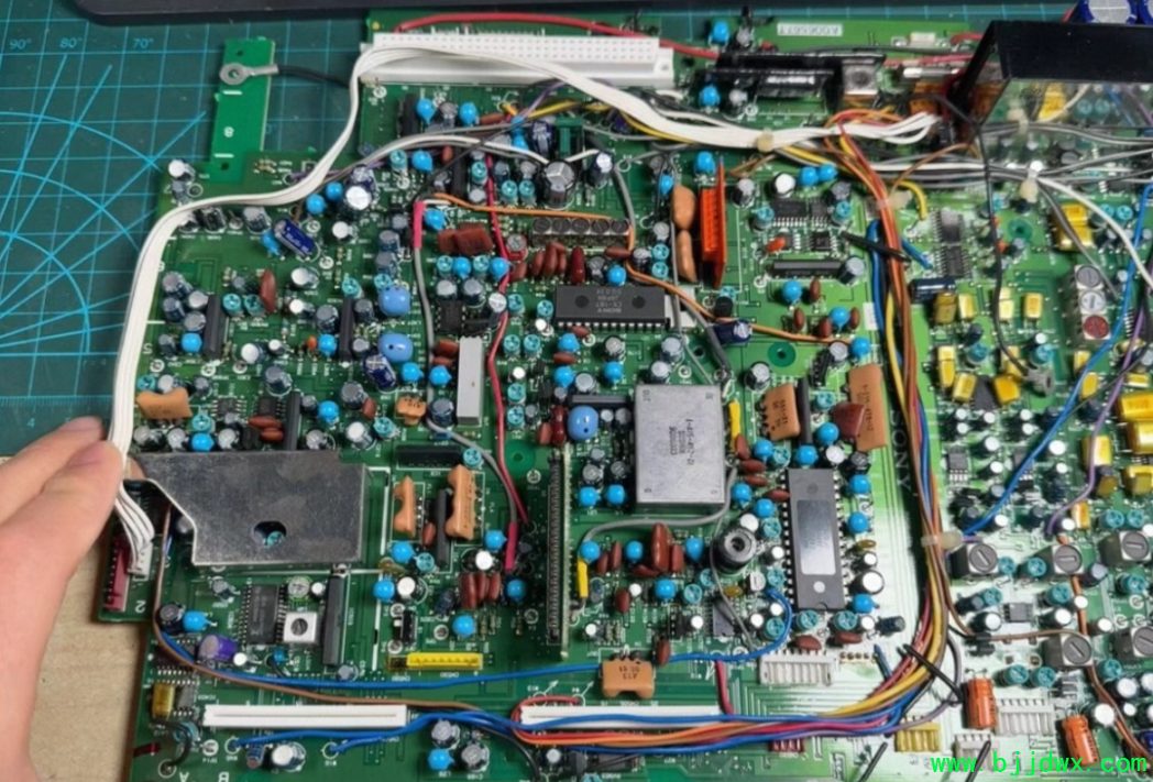 1956c8686caba32aa0a63adc92875875.png