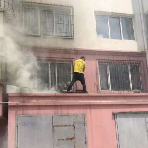 Ϊ��λ�Ȼ�Ӣ�۵��ޣ��յ���װʦ������������Σ���¾Ȼ�