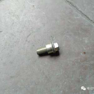 ��ô������޳������ף�Ϊ��ʡ����Ǯ�໽У�����Ҳ��