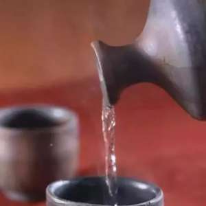 Ϊʲô�׾���Ҫ�ӵе�η��Ŀ��ֻ��һ��