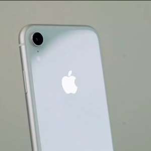 ���� iPhone XR ����������