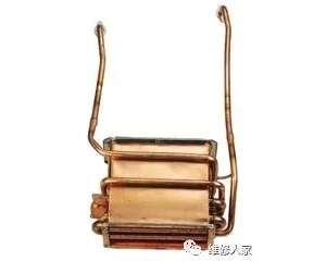 ȼ����ˮ����ˮ�¶����Խ��ͣ���ˮ��Ҳ��С�Ĺ���ά�ޡ�