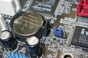 cmos��ص�ѹ���͵������ö�ʧ