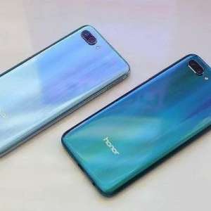 ��Ϊ�ֻ�����Ϊ��ҫ�ֻ�һ������߶ˣ�һ������Ͷ�