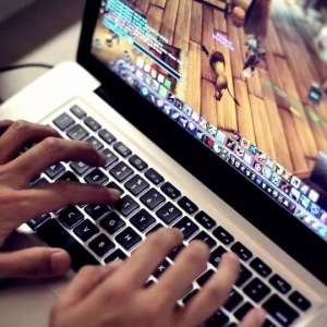 �����������룬�ֱ�ά��ʦ�����ӡ���90Ԫ��ѧ�����в��ٵ�ԩ��ͷ