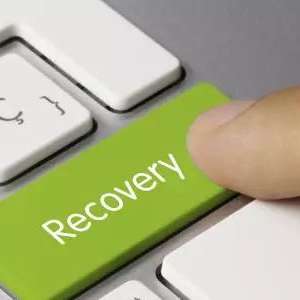 ��ɾ����Ҫ�ļ����������������ݻָ����������ܹ��ﵽ��