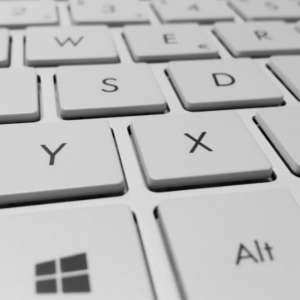 14������ʵ�õ�windows��ϼ���˲�������Ϊ���Ը���