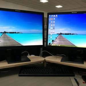 ������ʾ���齨˫��������һ����Ļ������Ӱ�����÷���