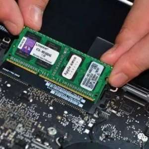 �ʼǱ����ٿ�����չ����һ���ڴ������ٶȹ�Ȼ�úܶ�