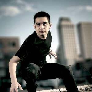 �ڵ�����photoshop��PS�����ͼ��ͻ�����⣬�û�����в�θ�����ĸо�