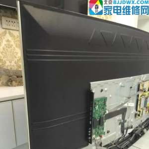 TCL L55P1S-CF����ƽ���ӣ����������Ǻ������������Ի����Կ�������һ���ͺ�����ά��