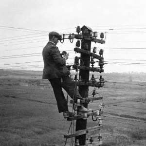 �ϸ����͵������繤�����ڿ�������Υ����ҵѽ��