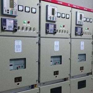 ��ѹ���ع����ͣ������������жϴ�����������