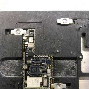 ƻ�� iPhoneX�ֻ�����˹���ά��