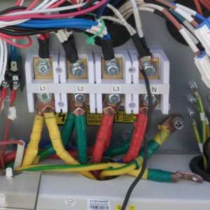 �յ���Դ�߽������⣿���ߵ��ɶ���������ɵ�Դ�߷���