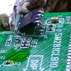 �ڽ�AOC 238LM00006Һ����ʾ��������ά��һ��