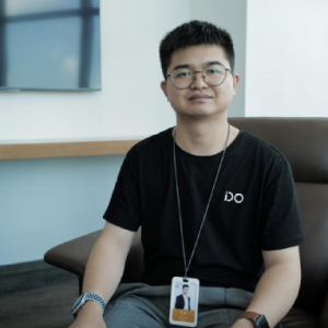 �����Ƽ�CEO�����ܿɴ����豸�г����𲽣��㷨�����Ǻ���