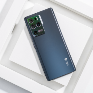 ����Axon 30 Ultra �����ݴ����Ķ���������